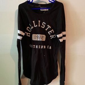 black thin long sleeve shirt